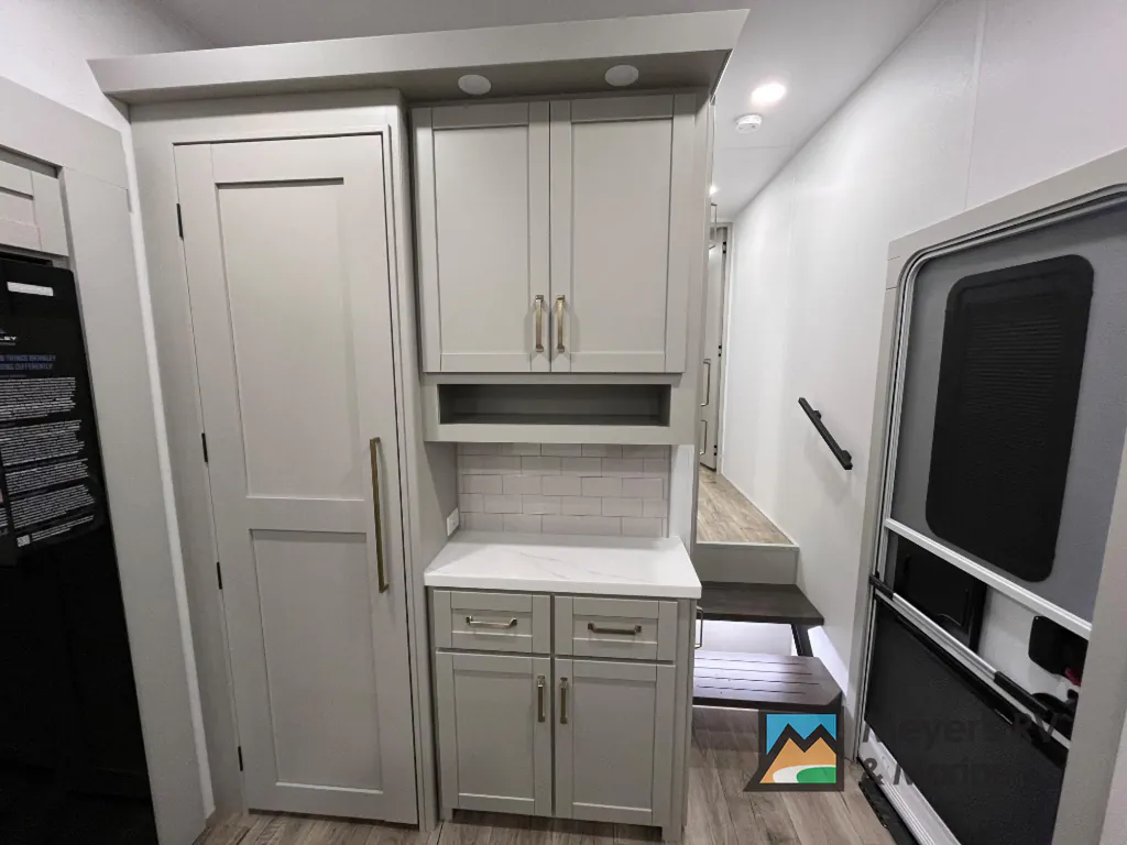 2026 Brinkley Model Z 3600, Photos photo 10