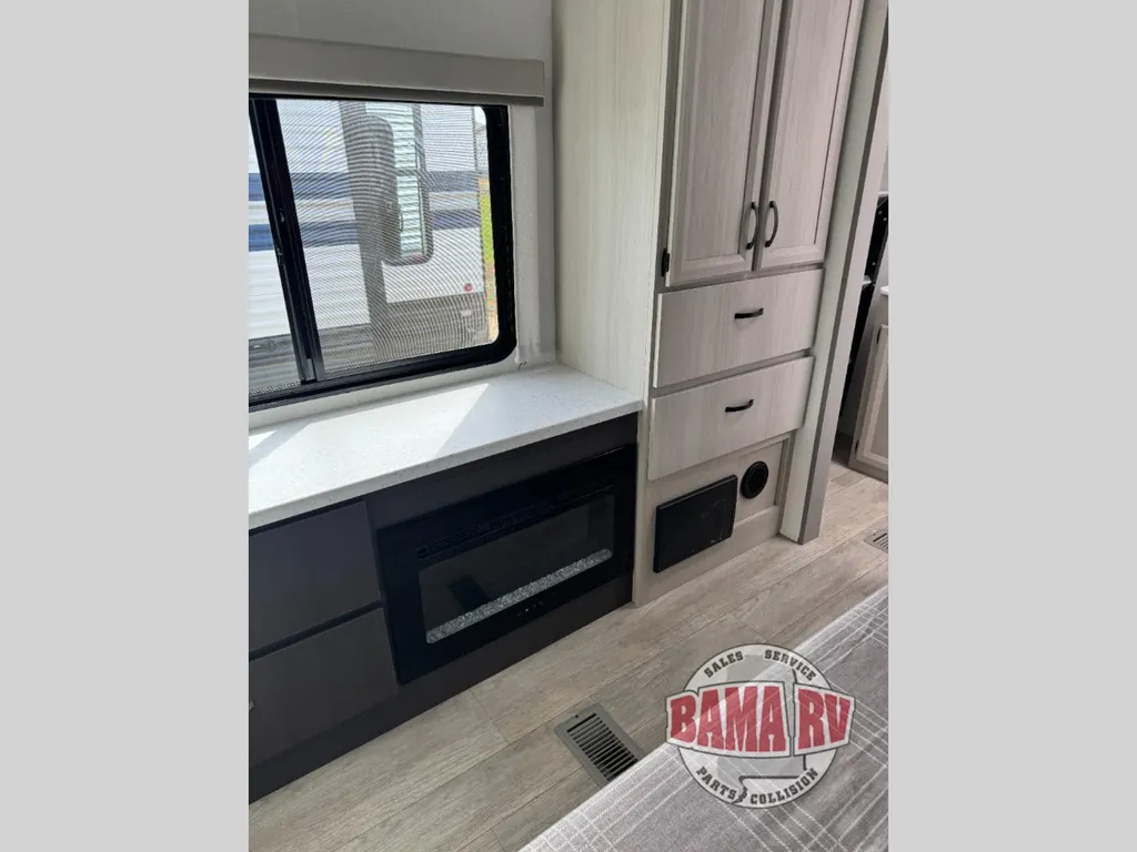 2027 Coachmen Catalina Legacy Edition 333DBDSCK, Photos photo 23