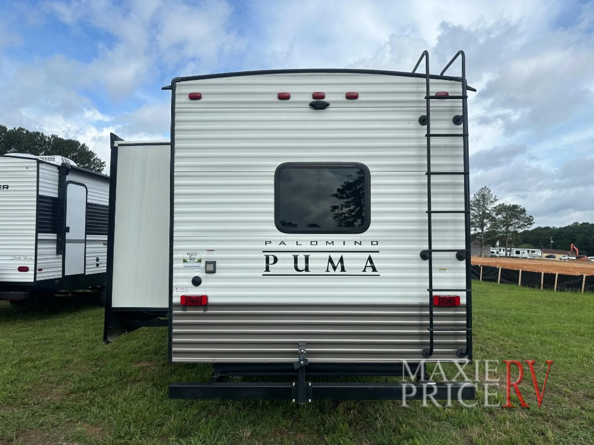 2022 Palomino Puma 32BH2B - Photo 4