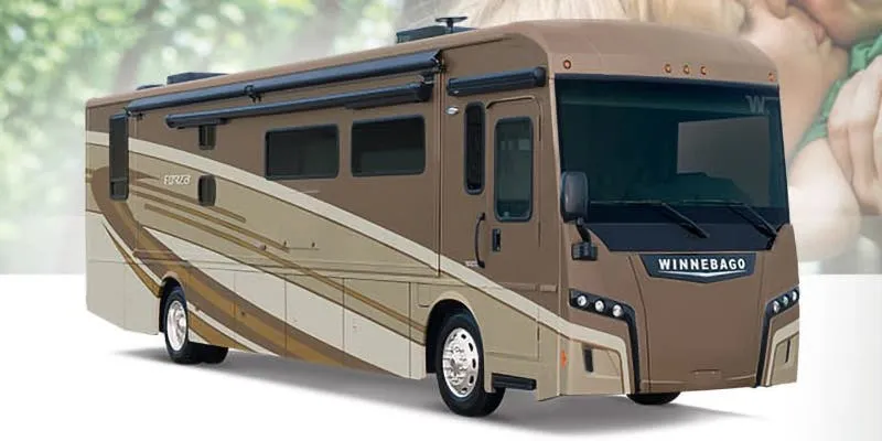 Winnebago Forza 38F exterior