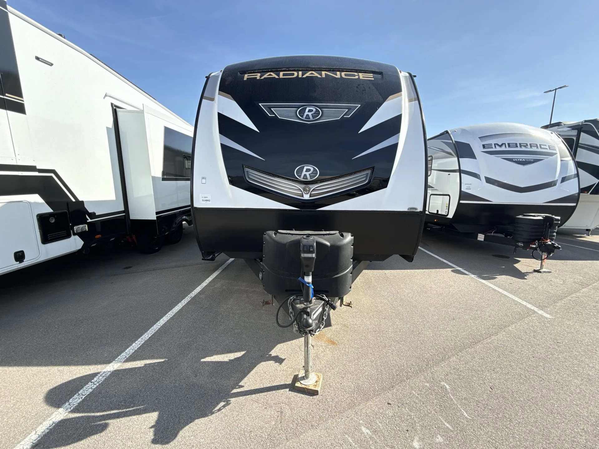 2023 Cruiser RV Radiance 28BH — front