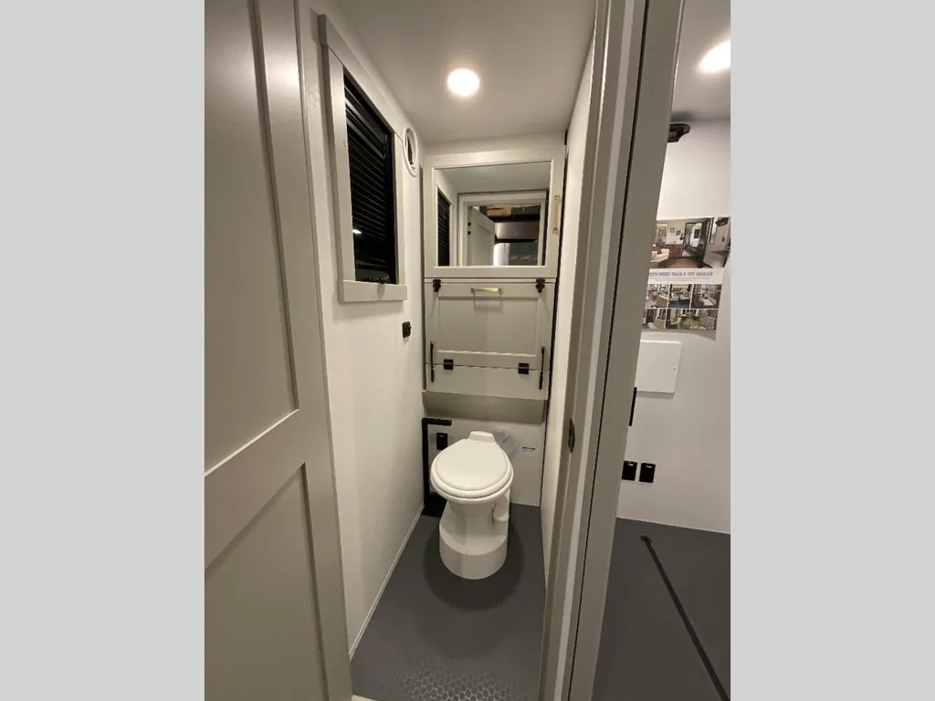 2025 Brinkley Model G 4100, Photos photo 34