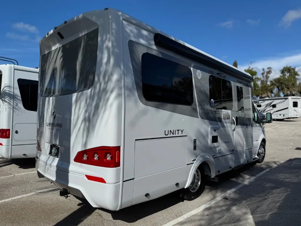 2026 Leisure Travel Unity 24CB - Photo 4