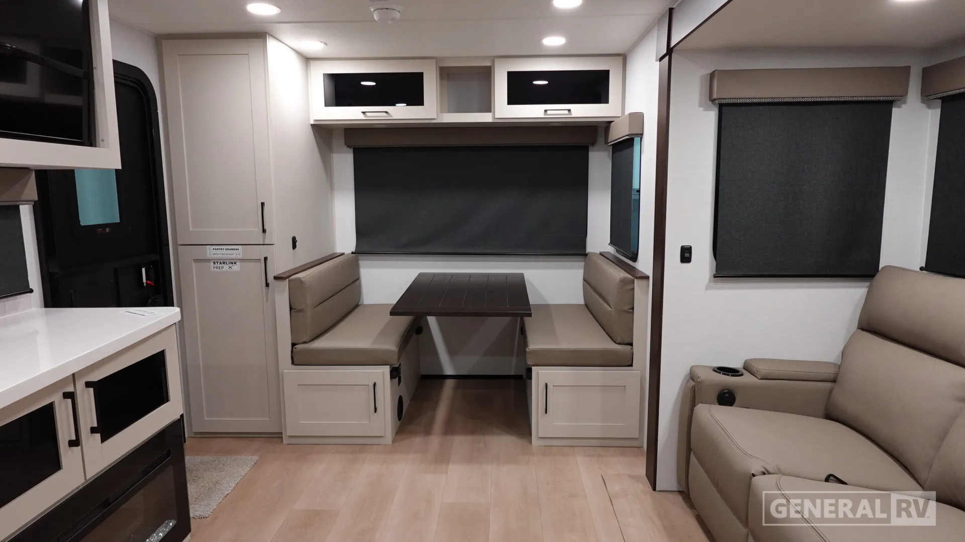 2027 Alliance RV Delta 252RL - Photo 3