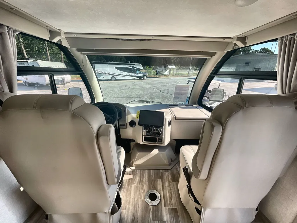 2026 Thor Motor Coach Axis 26.2, Photos photo 15