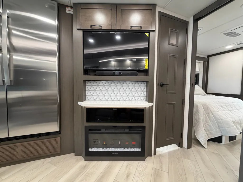 2027 Entegra Coach Accolade 37K, Photos photo 56