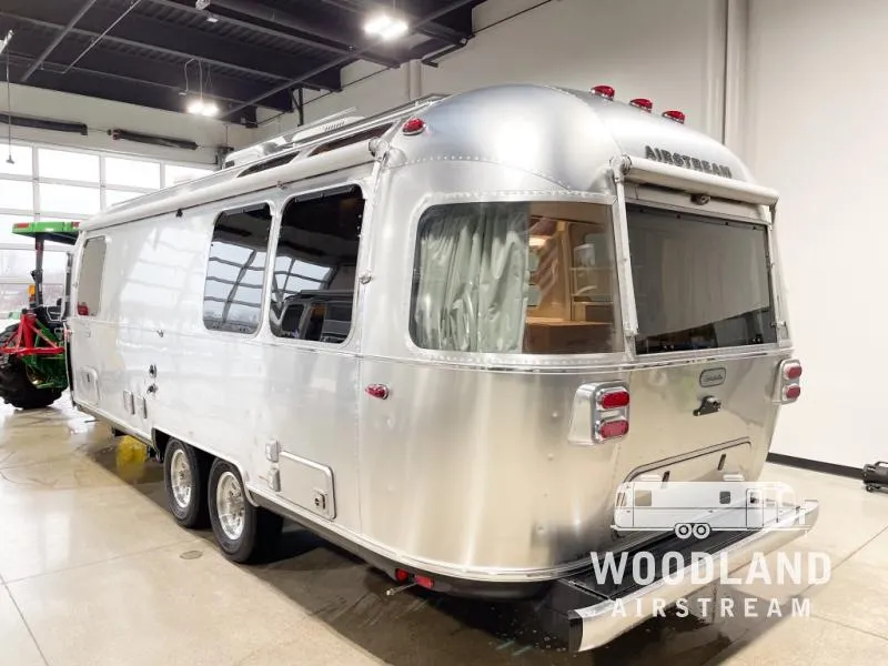 2026 Airstream Globetrotter 25FB - Photo 4