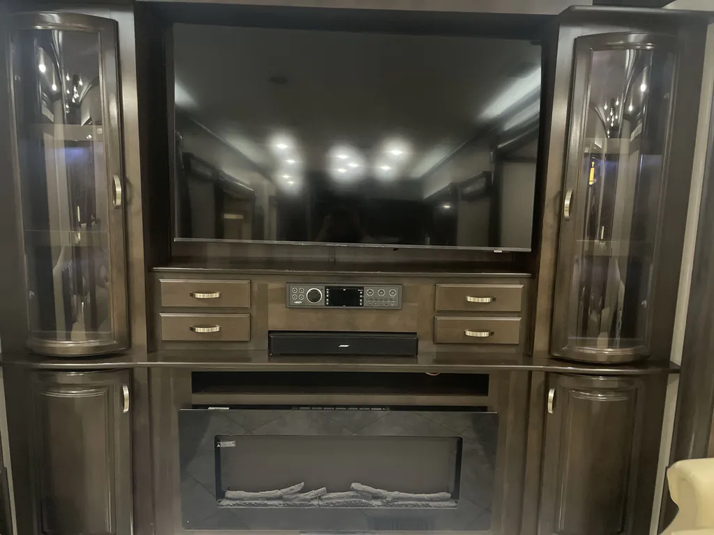 2017 Forest River Riverstone 38RE, Photos photo 14