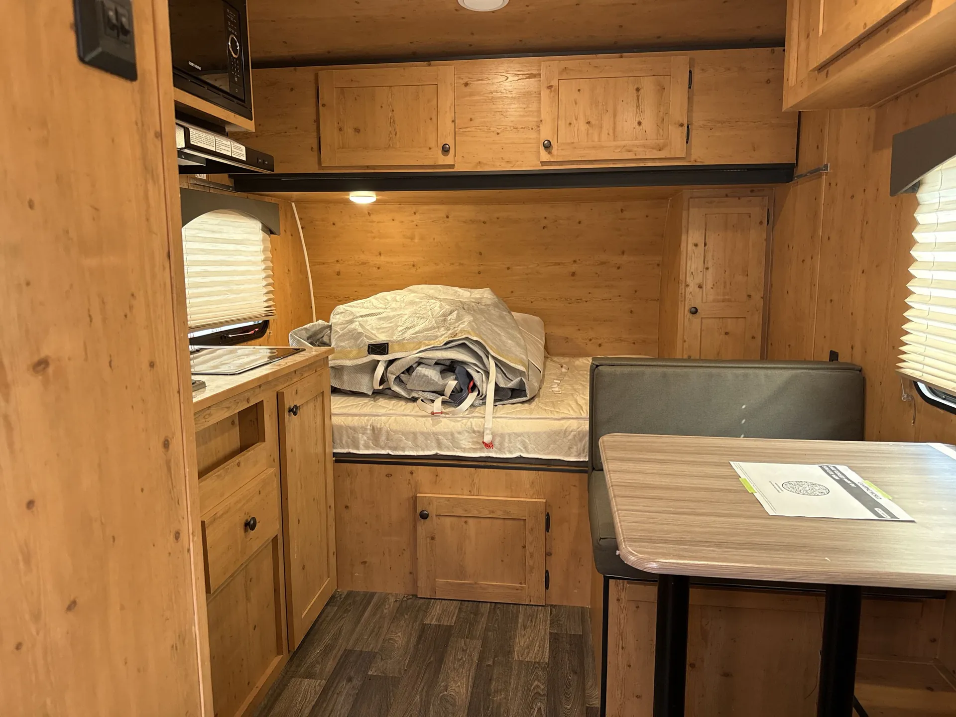 2022 Sunset Park RV Sun Lite 16BH — living area main