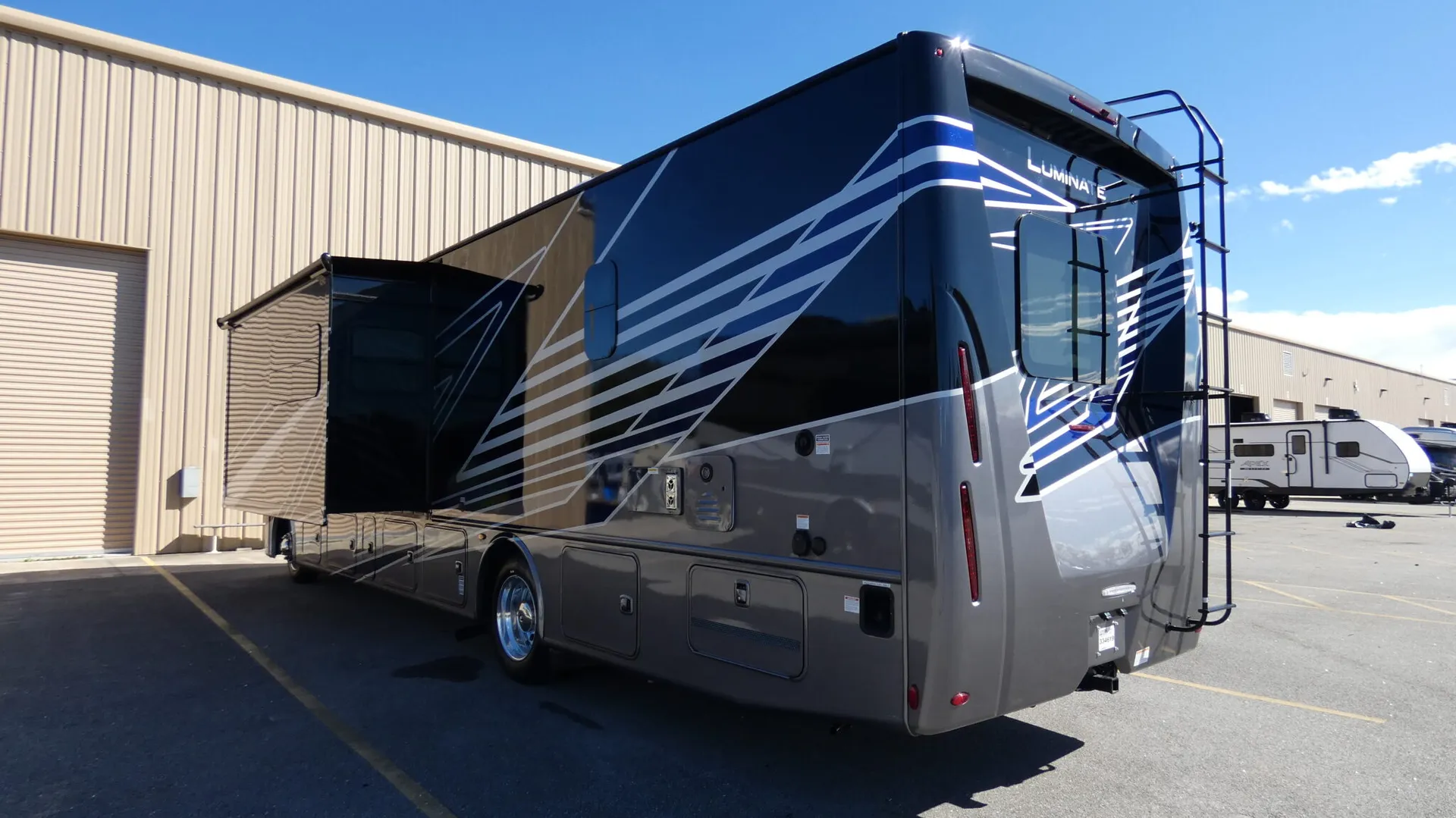 2026 Thor Motor Coach Luminate CC35 - Photo 4