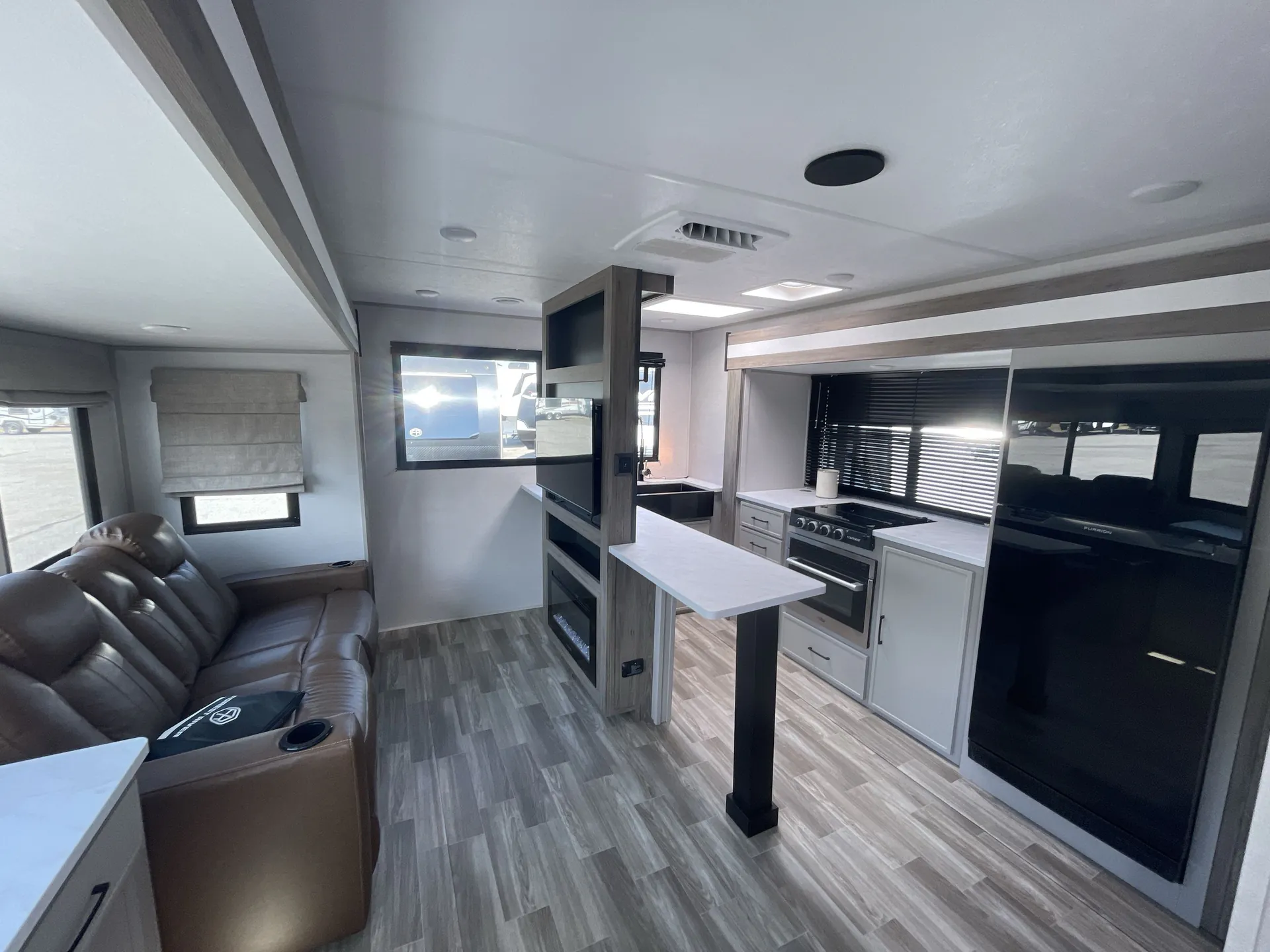 2025 Forest River Vibe 2500SP — living area main