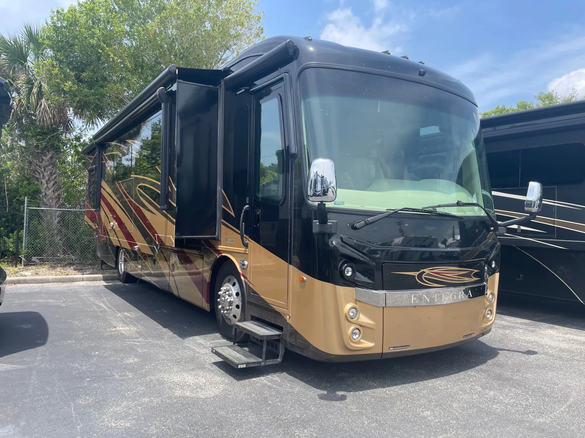2022 Entegra Coach Reatta XL 37K - Photo 2