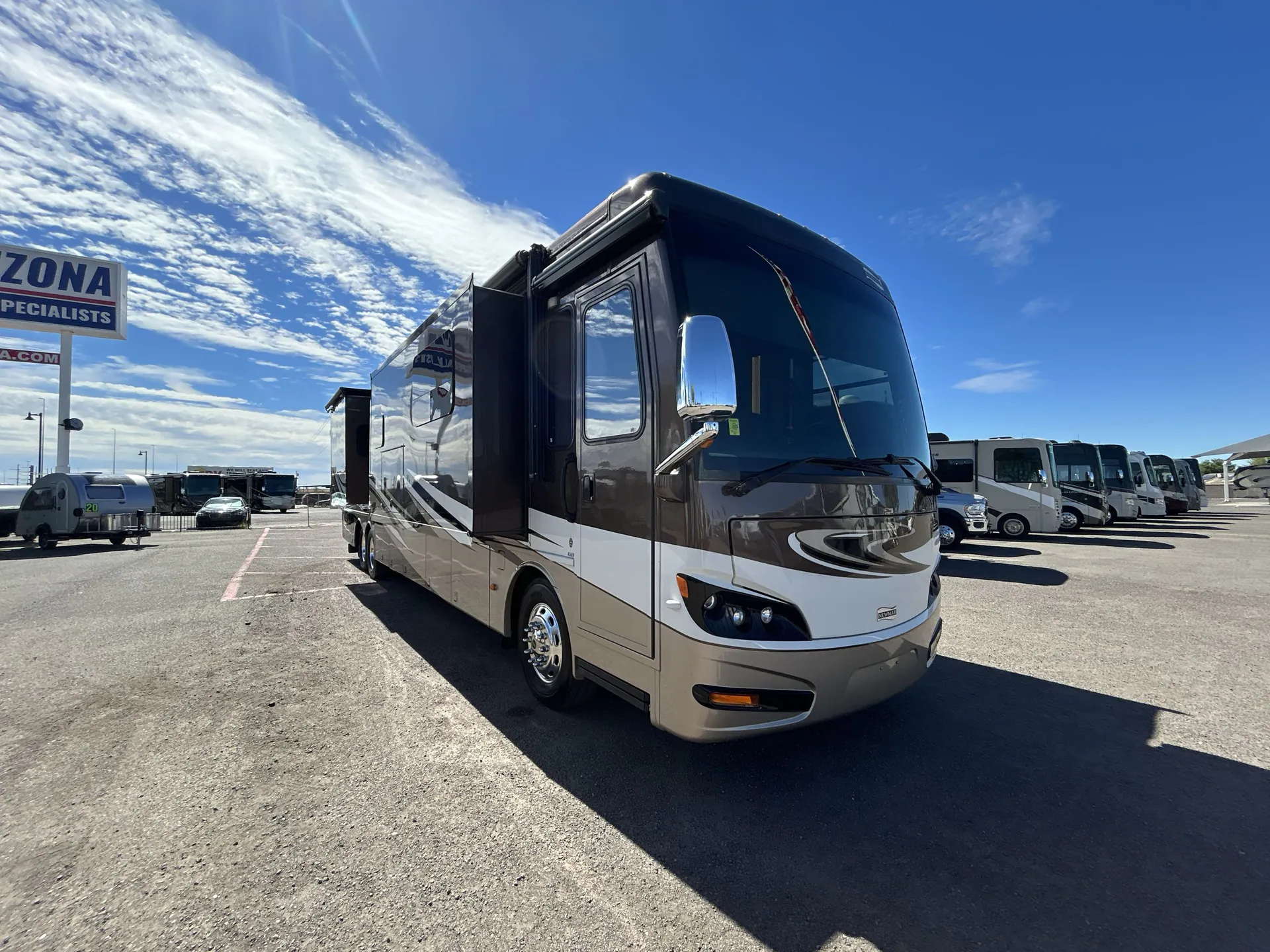 2014 Newmar Ventana 4369 - Photo 2