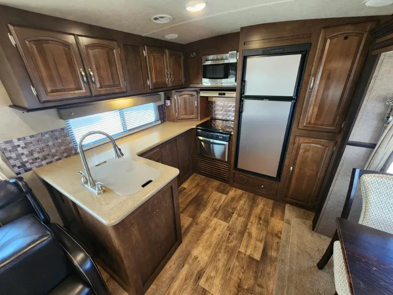 2017 Forest River Salem Hemisphere Lite 282RK, Photos photo 9
