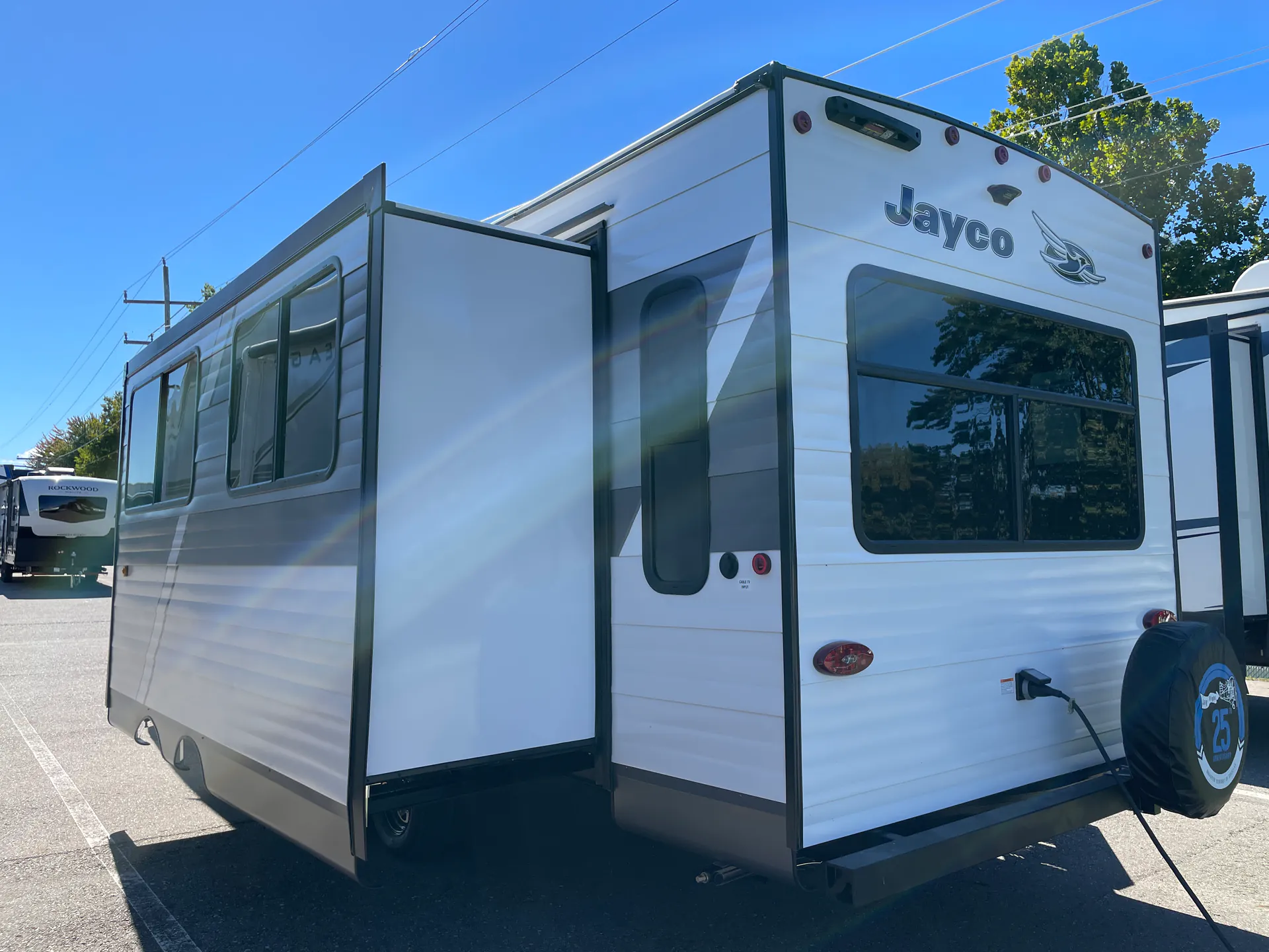 2027 Jayco Jay Flight SLX 262RLS - Photo 4