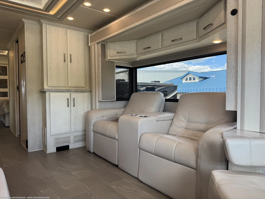 2022 Newmar New Aire 3543, Photos photo 10