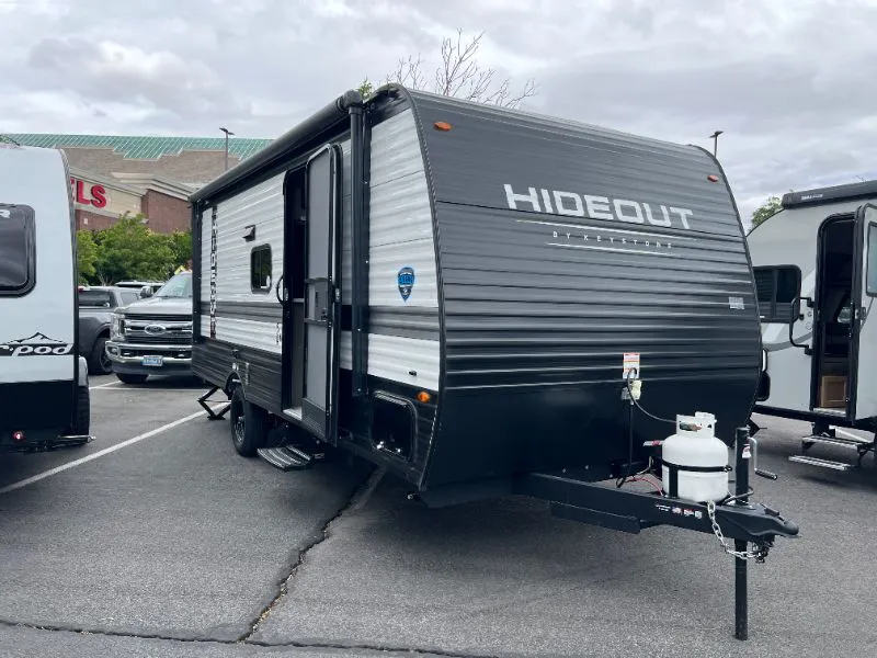 2025 Keystone Hideout Sport 186SS - Photo 2