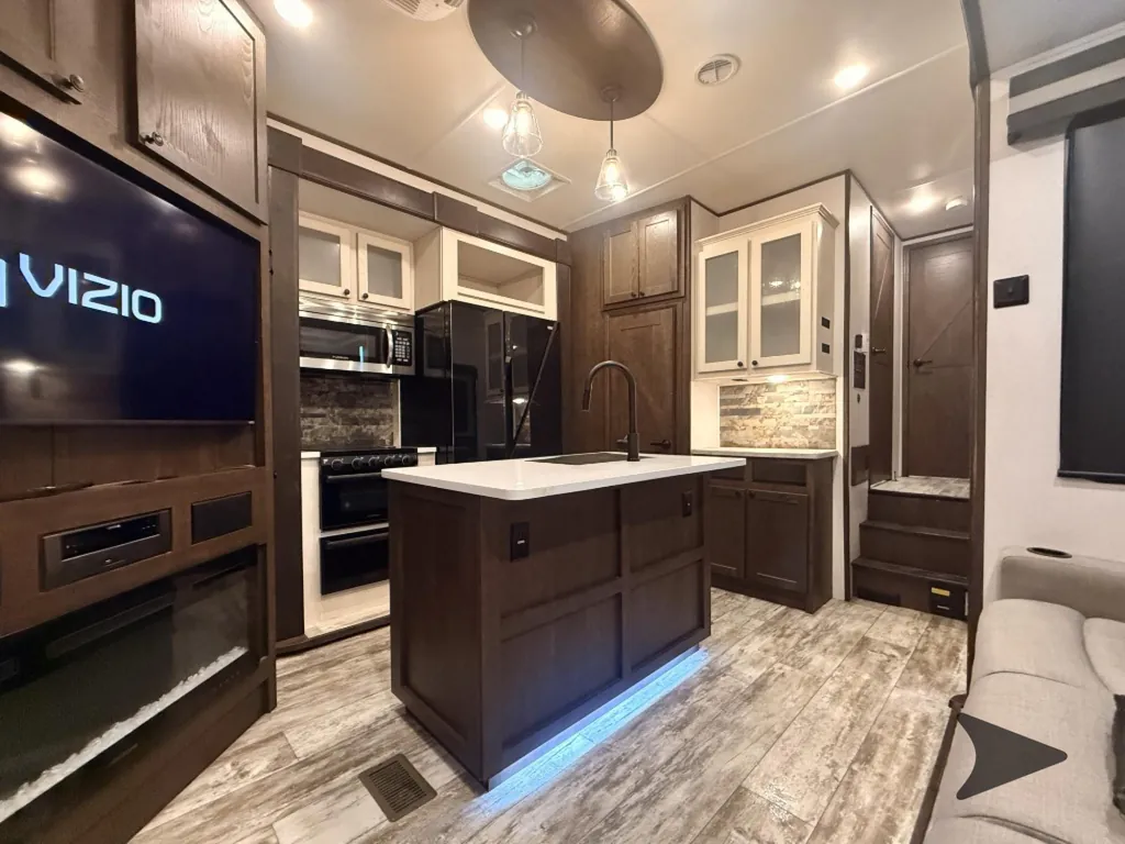 2022 Forest River XLR Nitro 35DK5, Photos photo 6