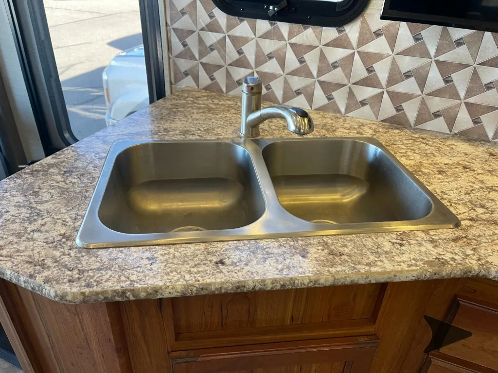 2017 Jayco Alante 31V, Photos photo 20