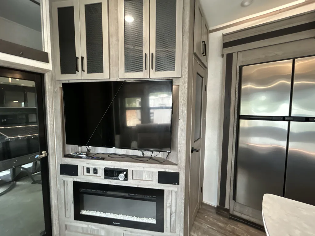 2020 Keystone Raptor 415, Photos photo 9