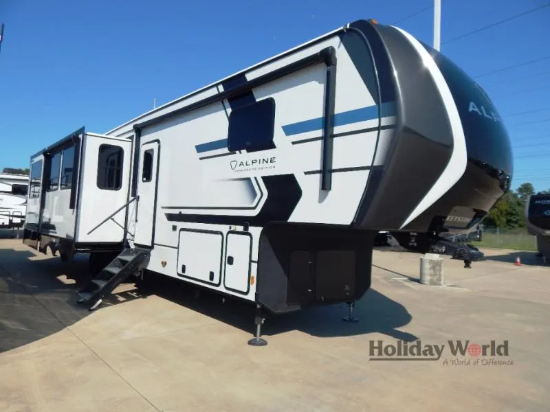 2026 Keystone Alpine Avalanche Edition 366LS - Photo 2