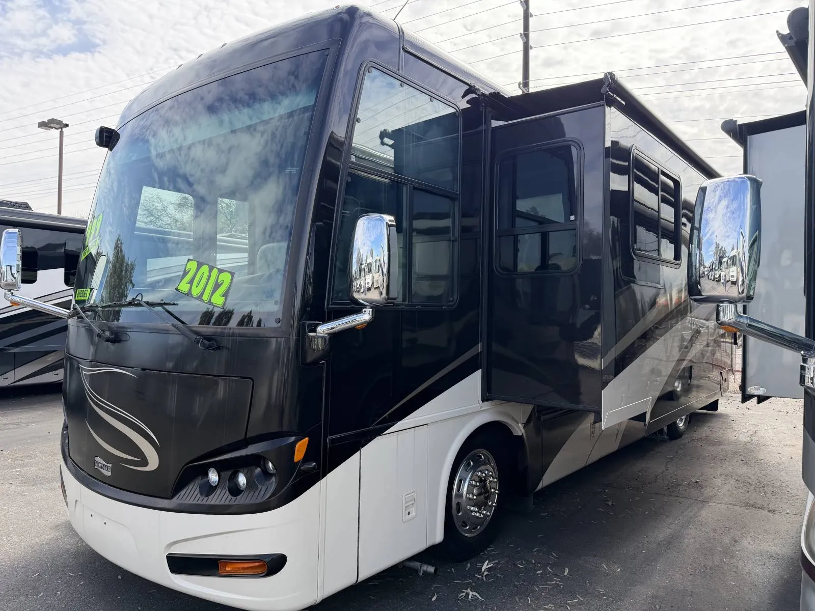 2012 Newmar Ventana 3433 - Photo 3