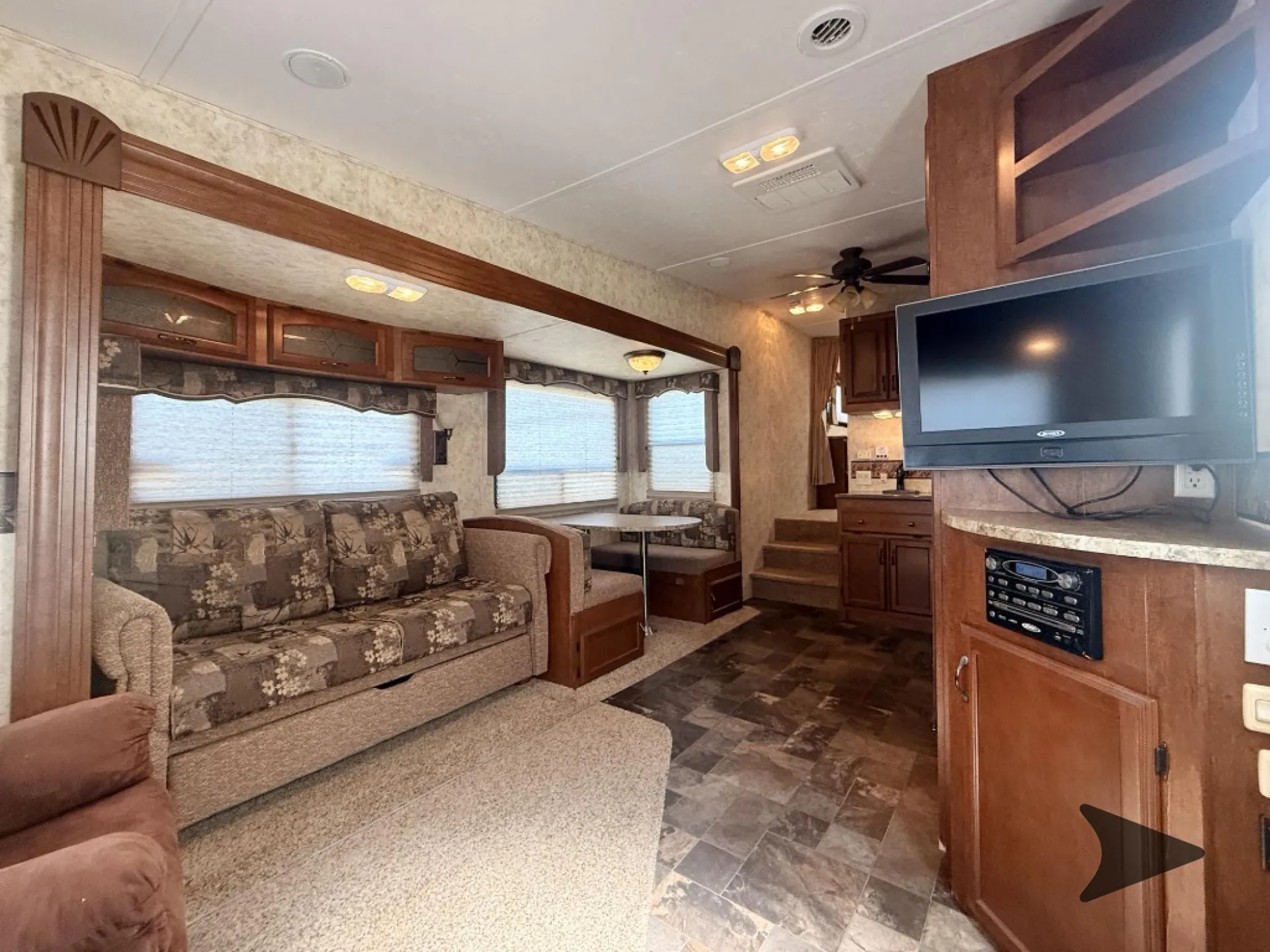 2011 Coachmen Chaparral 278RLDS - Photo 3