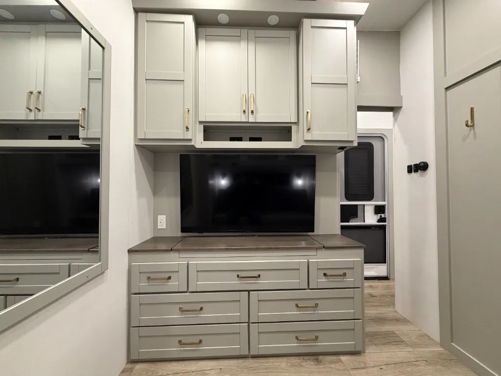 2024 Brinkley Model Z 3610, Photos photo 17
