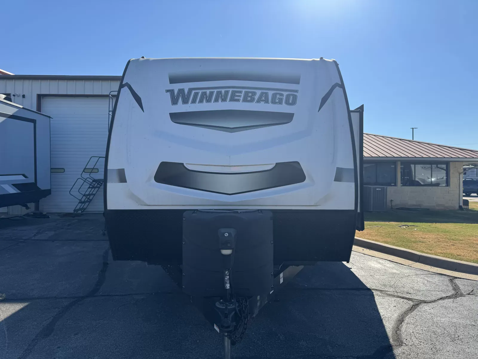 2022 Winnebago Minnie 2327TB - Photo 2