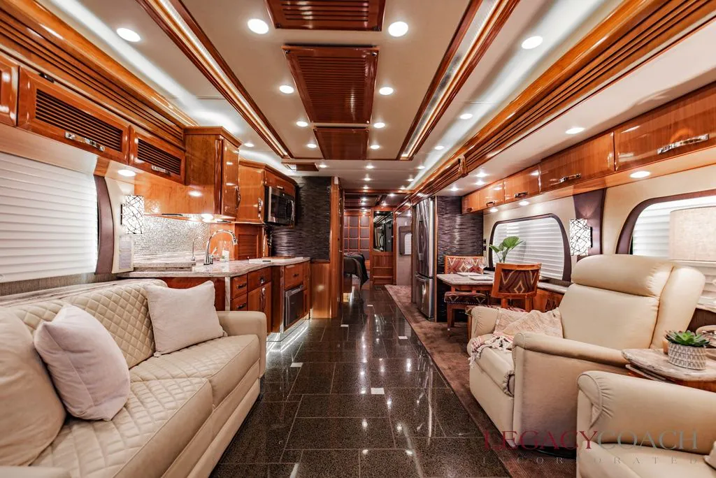 2015 Newmar King Aire 4553 - Photo 3