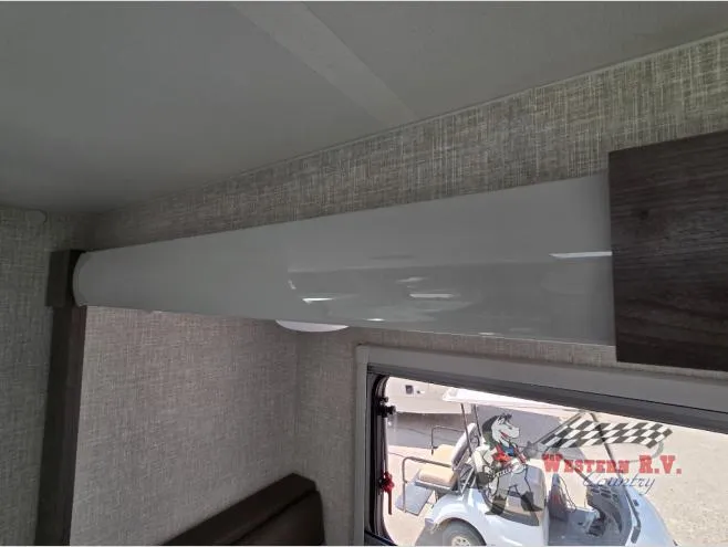 2026 Lance Lance Truck Campers 855S - Photo 2