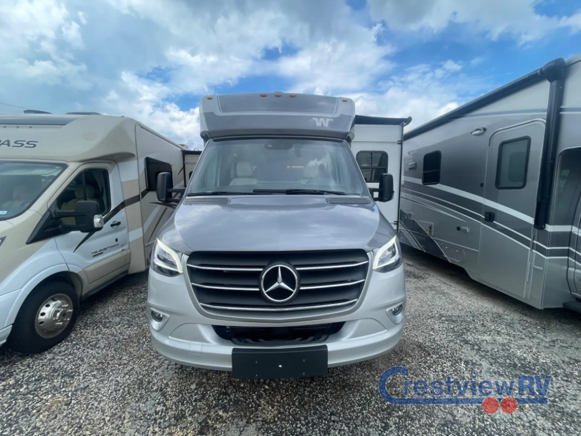 2025 Winnebago View 24T AWD - Photo 4