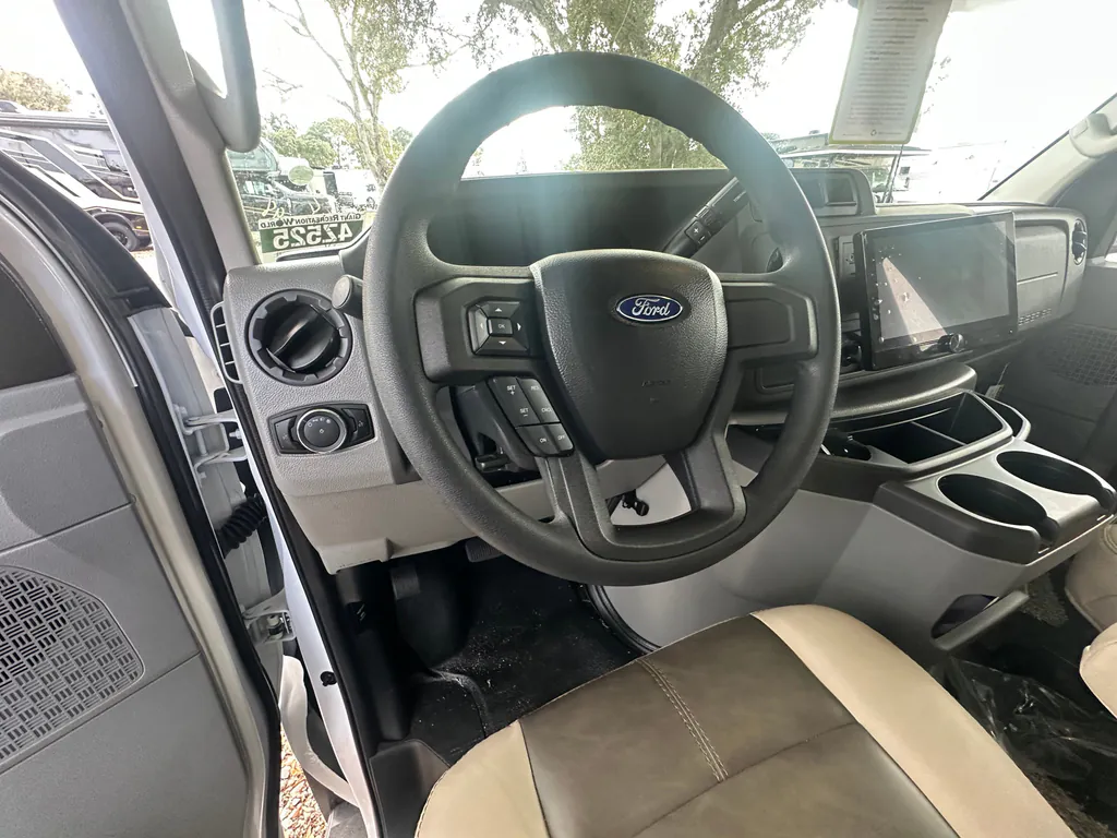 2026 Coachmen Freelander 22XG, Photos photo 23
