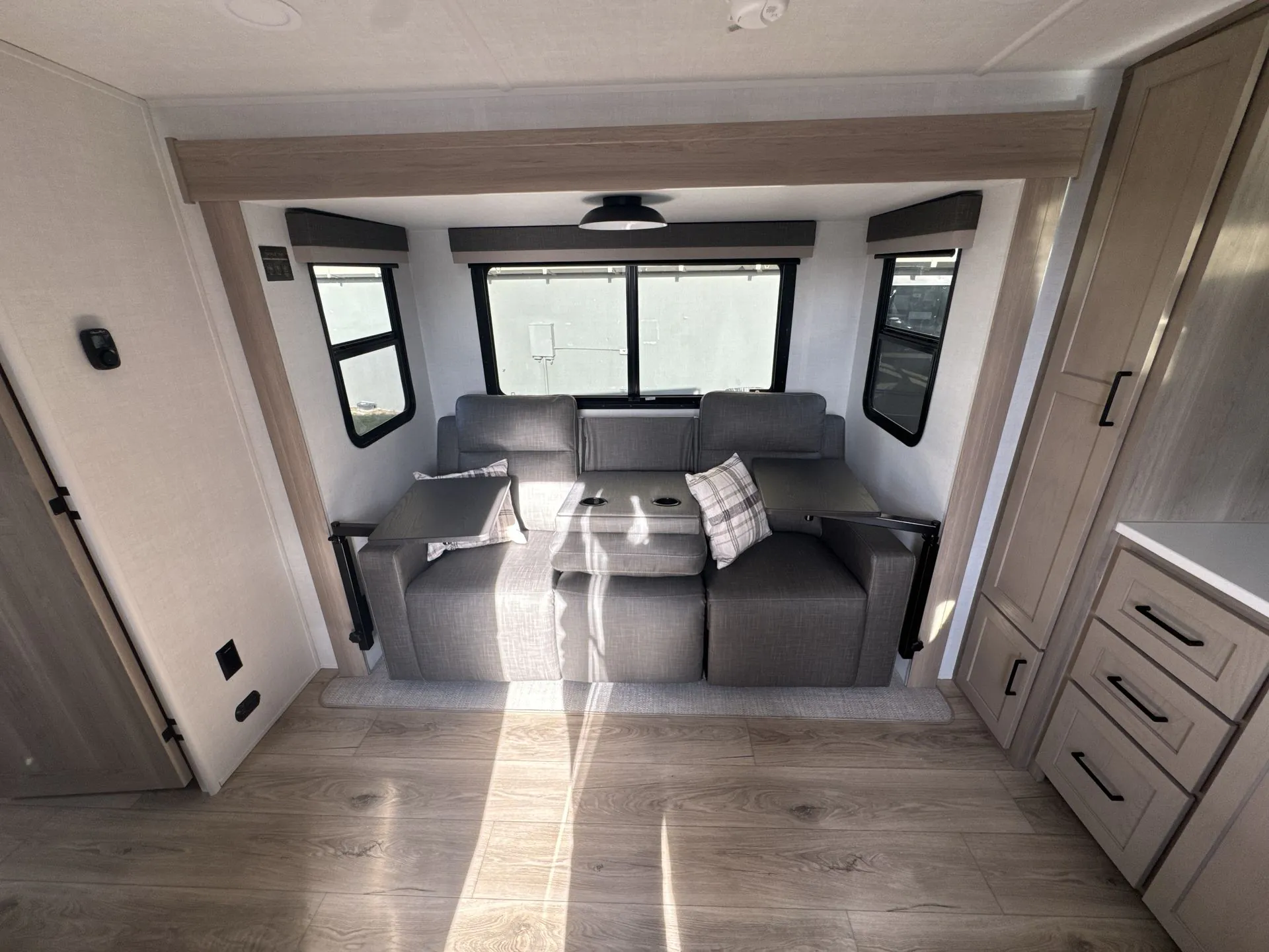 2026 Forest River Rockwood Mini Lite 2506FK - Photo 3