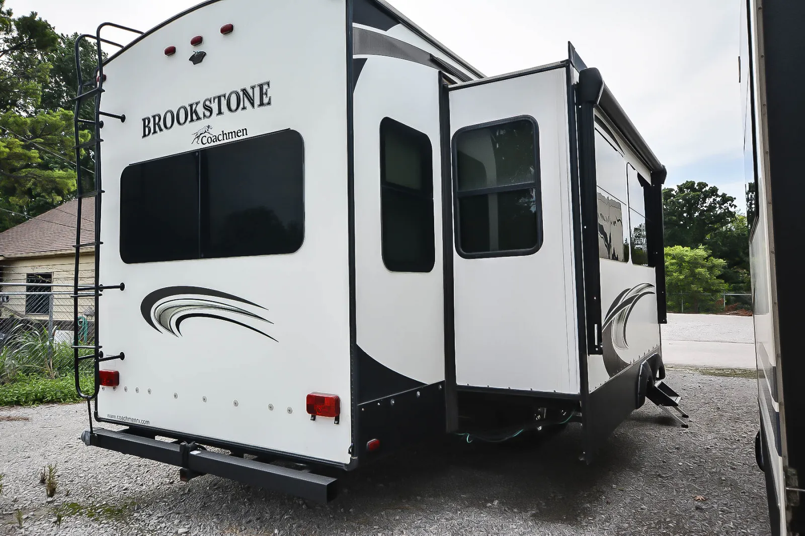 2020 Coachmen Brookstone 310 RL - Photo 4
