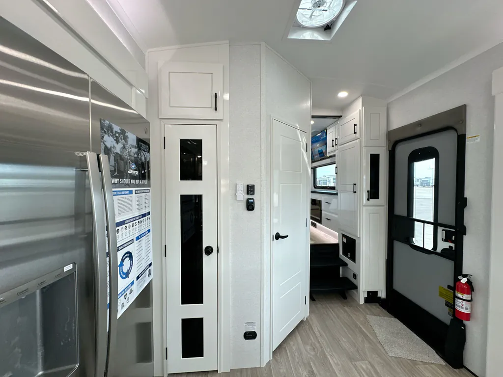 2027 Jayco Pinnacle 36FBTS, Photos photo 34