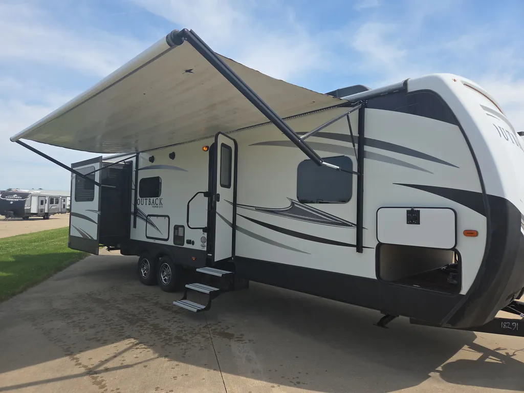 2018 Keystone Outback 298RE, Photos photo 14