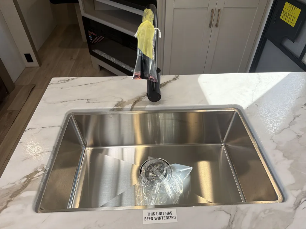 2027 Jayco Jay Feather 29BHB, Photos photo 23