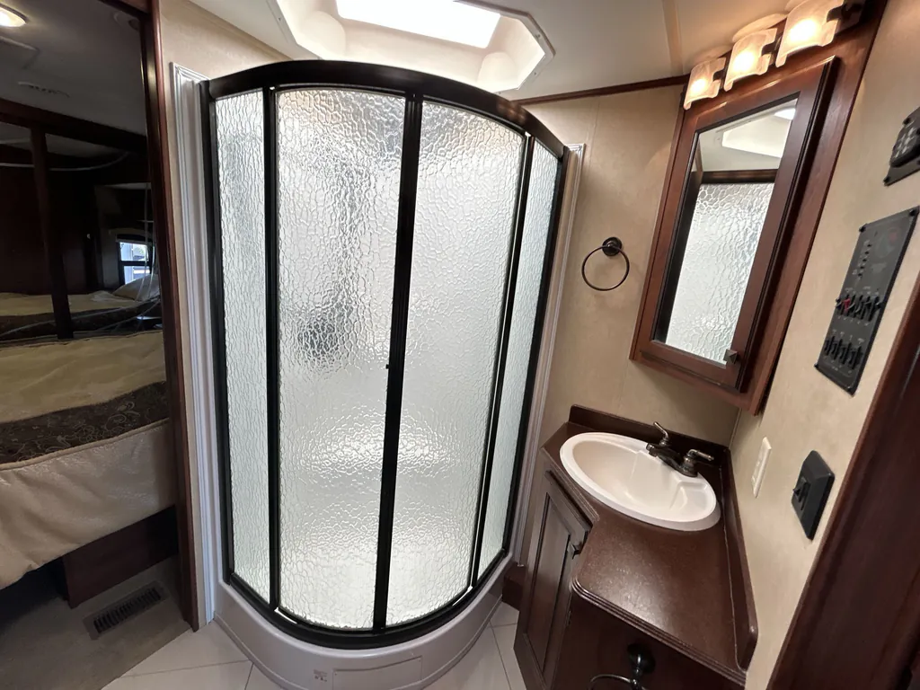 2013 Forest River Berkshire 390 FL, Photos photo 16