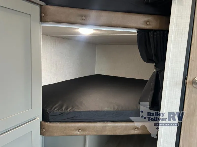 2026 Keystone Hideout Sport 269DB - Photo 3