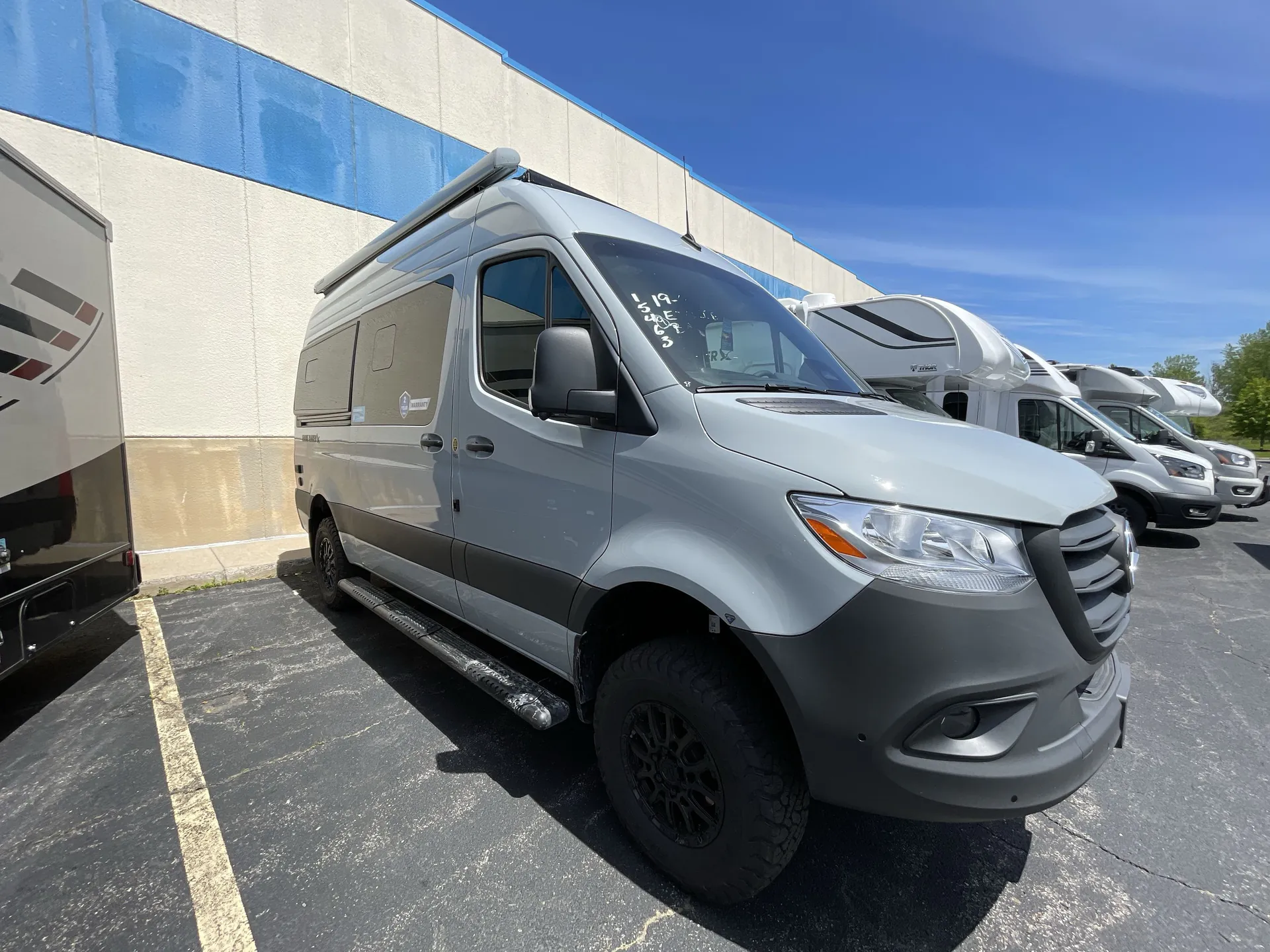 2026 Thor Motor Coach Eddie Bauer 19EB - Photo 2