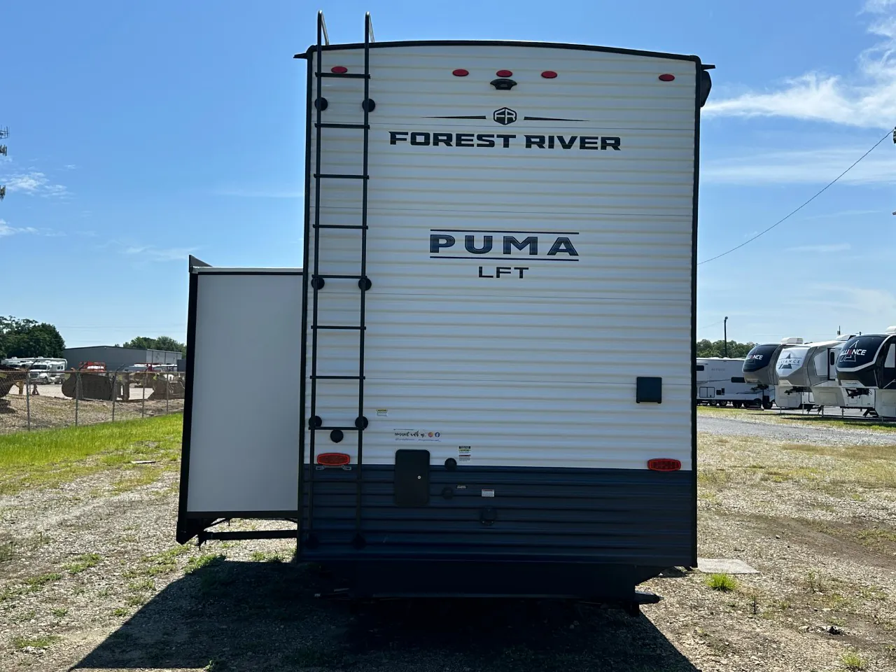 2027 Forest River Puma Vista 403LFT — Photo 5