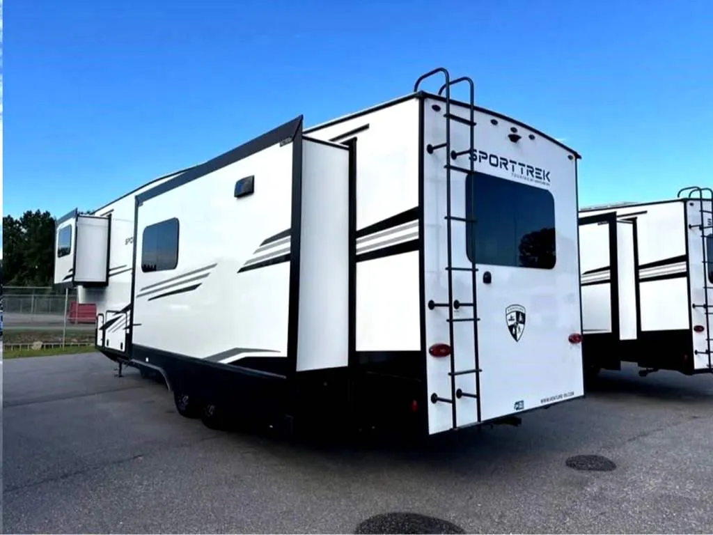 2026 Venture RV SportTrek 5 Touring Edition STTF353VRK - Photo 4