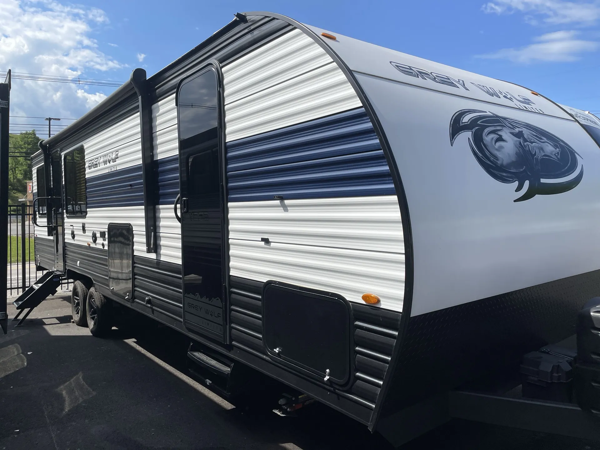 2023 Forest River Cherokee Grey Wolf 26MBRR