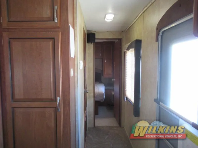2011 Jayco Jay Flight G2 32RLS - Photo 4