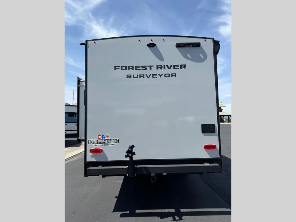 2026 Forest River Surveyor Legend 19RBLE, Photos photo 4