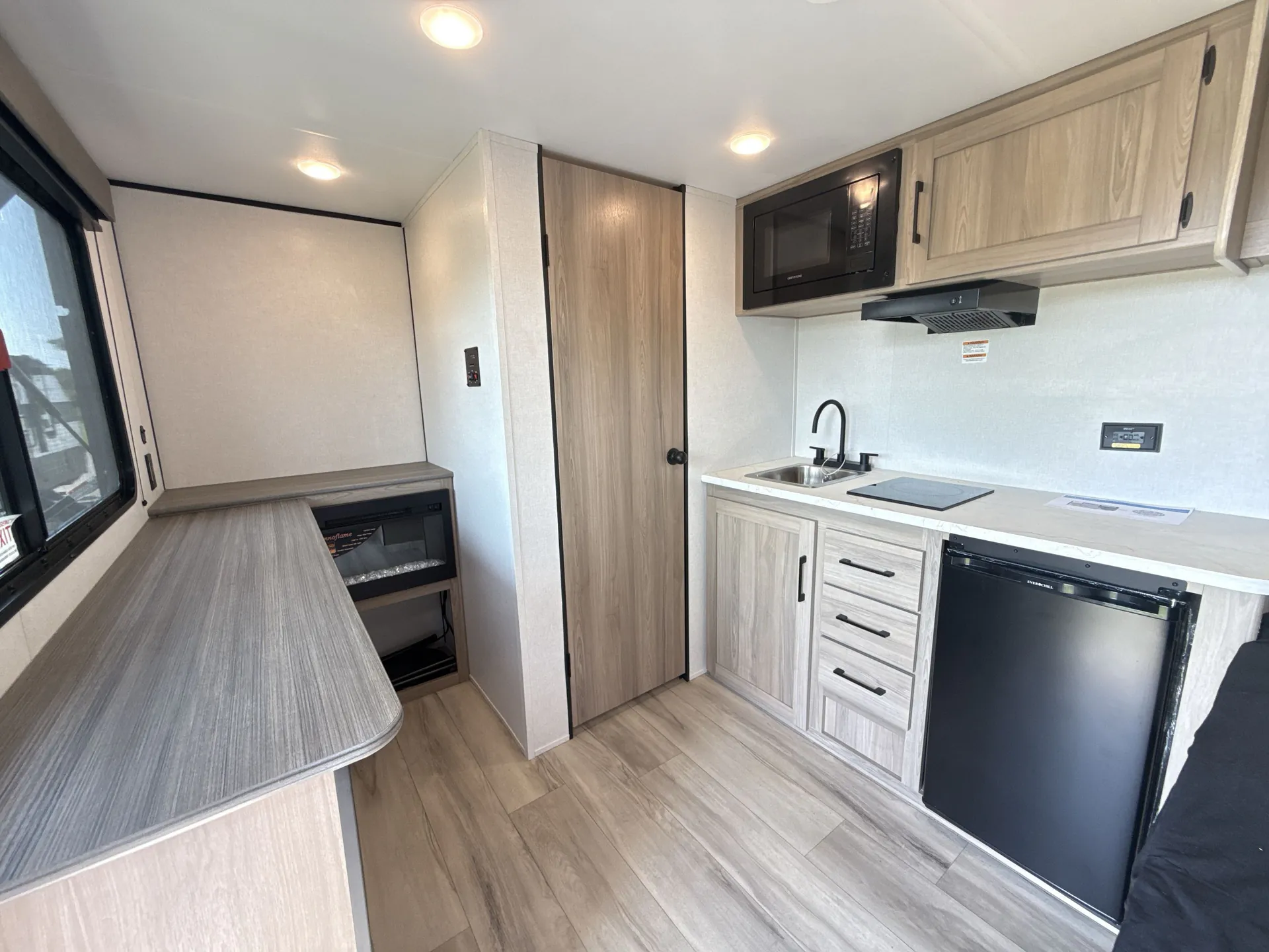 2026 Keystone Coleman 13R — living area main