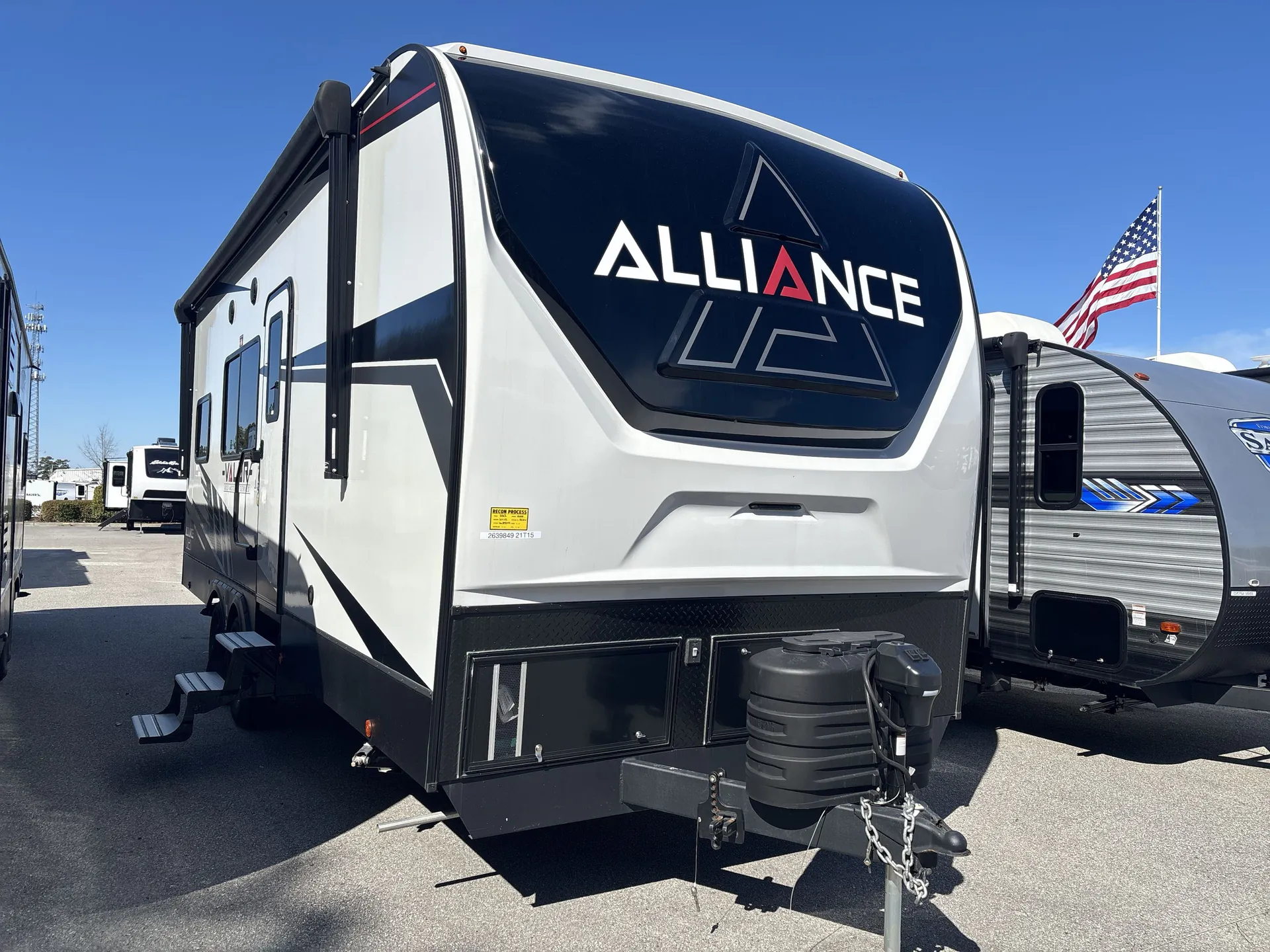 2023 Alliance RV Valor 21T15 - Photo 2