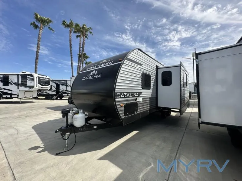 2026 Coachmen RV Catalina Summit Series 8 231BHS - Main photo