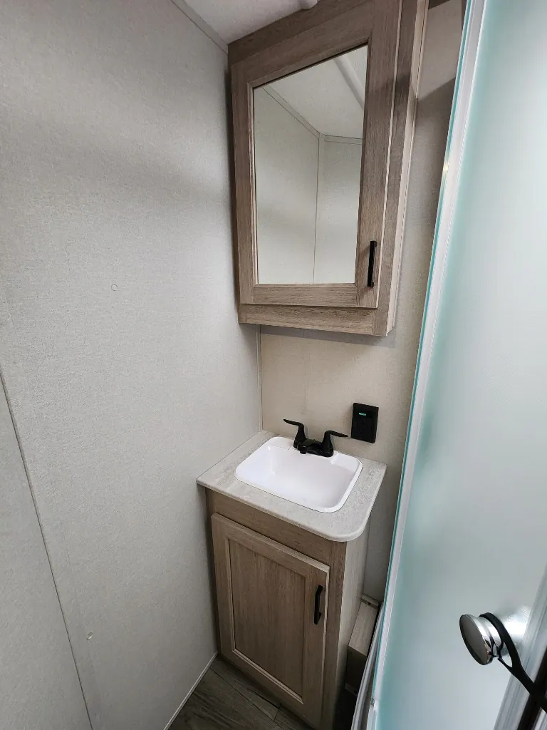 2025 Coachmen Catalina Legacy Edition 243RBS, Photos photo 32